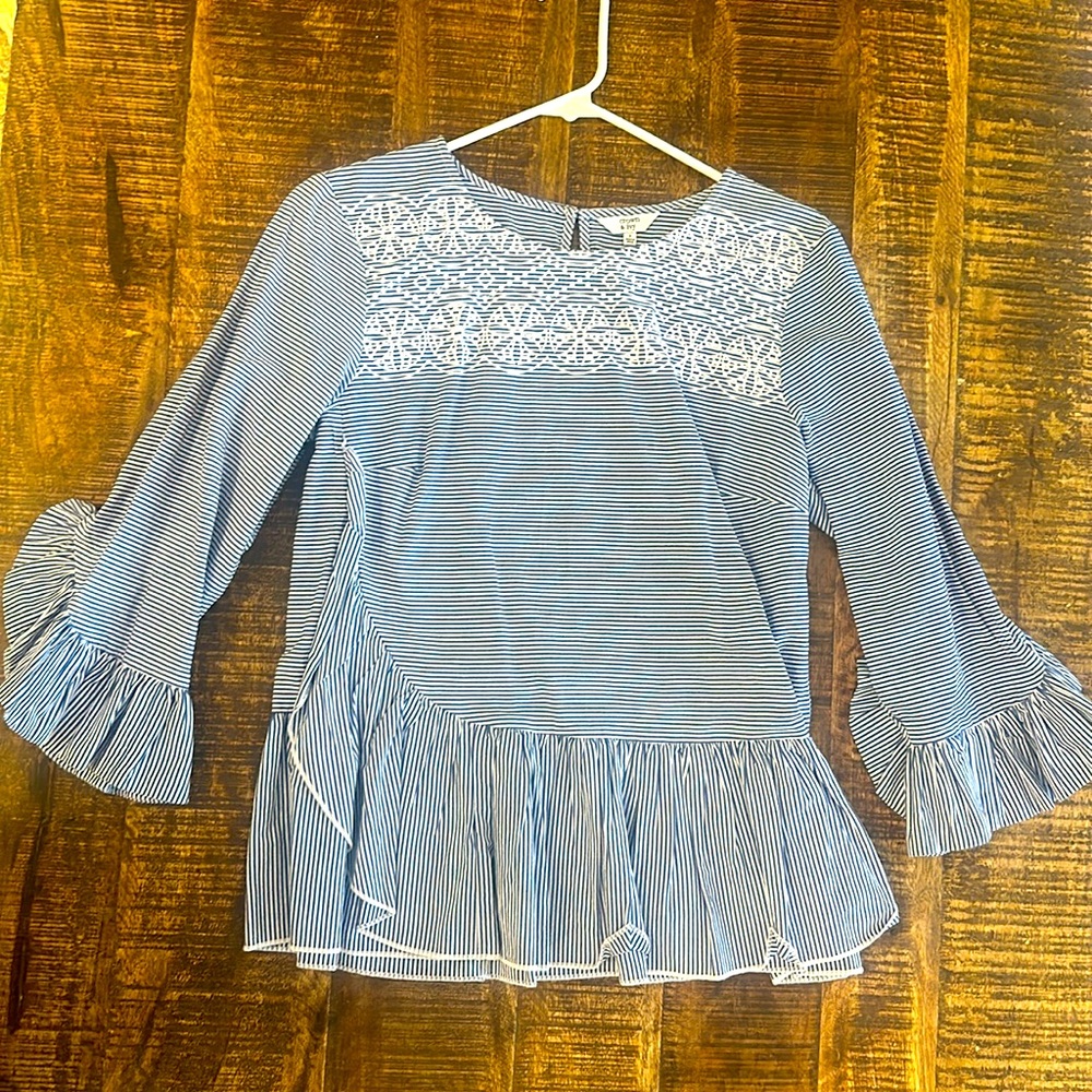 Crown & Ivy top